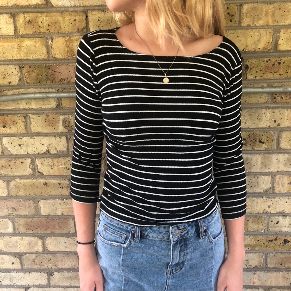 American Eagle stripped top!